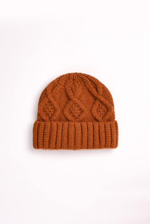 CABLE KNIT BEANIE