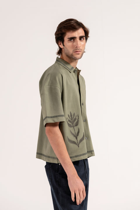 BOXY FIT BUTTON DOWN EMBROIDERY POLO
