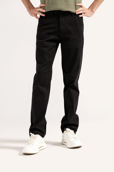 SLIM RELAXED FIT CHINO