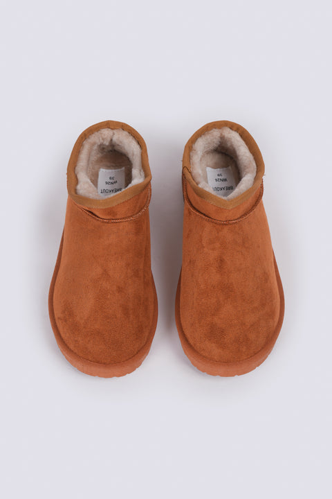 FUR LINED SUEDE BOOTS
