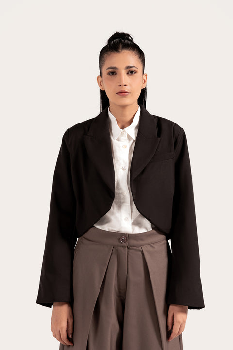 PLEATED SHORT COAT