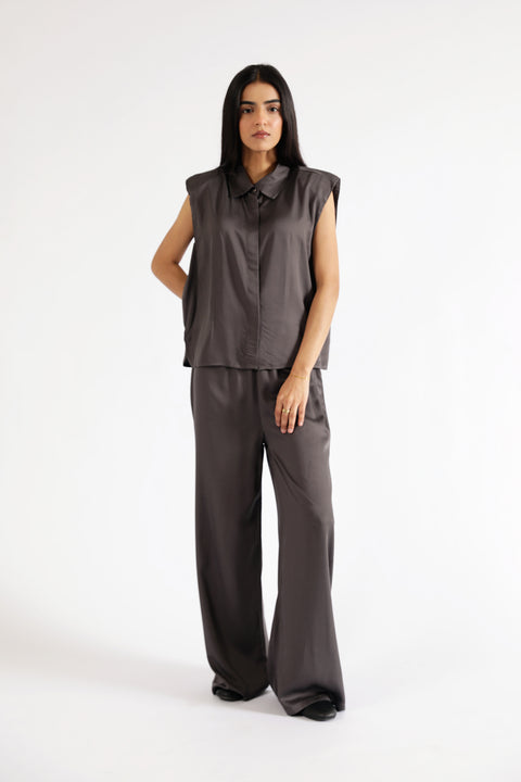 SLEEVELESS SILK TOP