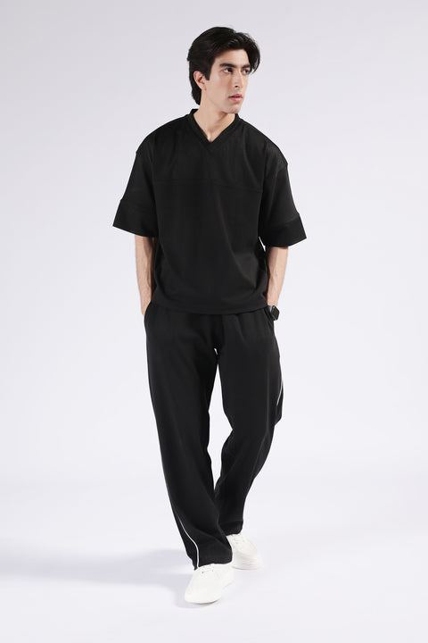BOXY FIT CONTRAST PANEL GRAPHIC TEE
