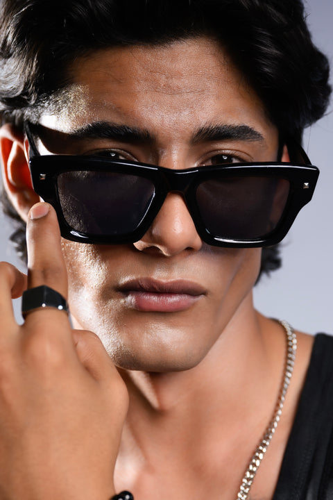ONYX SQUARE SUNGLASSES