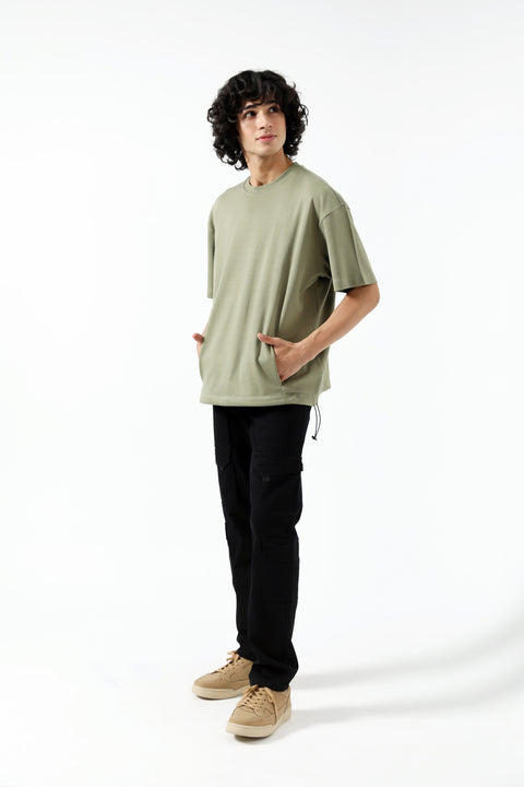 BAGGY FIT TEE WITH POCKET