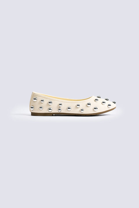 BALLET FLATS WITH CHUNKY STUDS