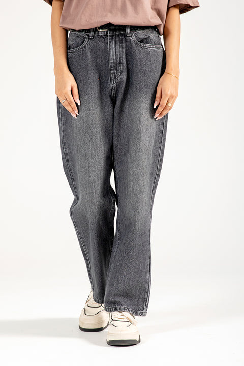STRAIGHT FIT DENIM