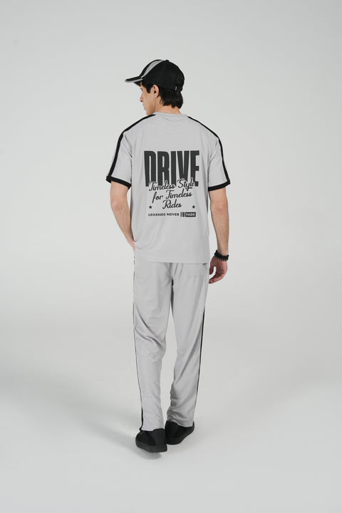 TEXTURED GRAPHIC TEE