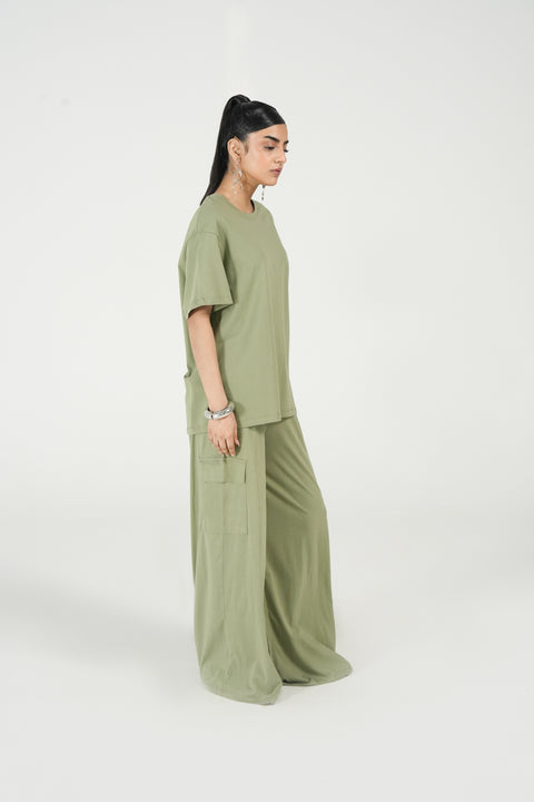 BASIC OVERSIZED TEE