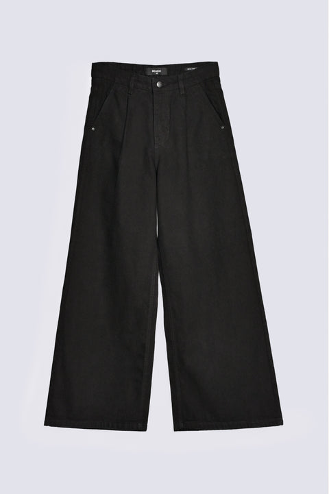 MEGA WIDE DENIM WITH PLEAT DETAIL