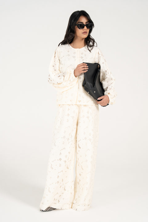 LACE EMBROIDERED TOP
