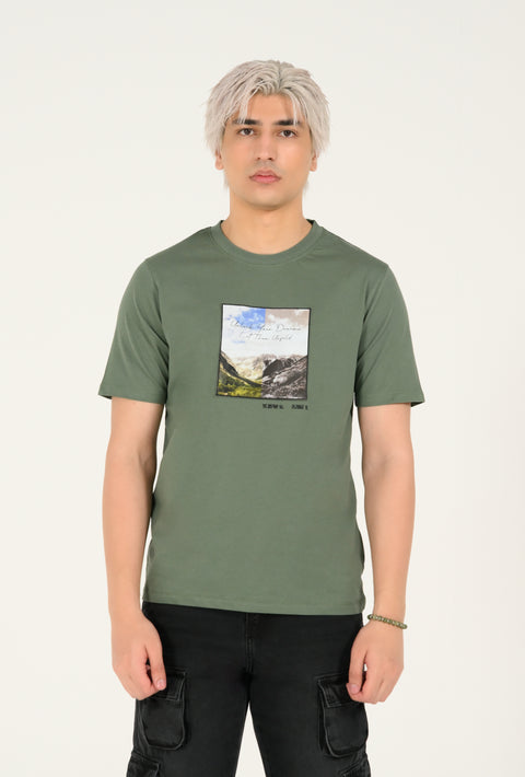 GRAPHIC TEE