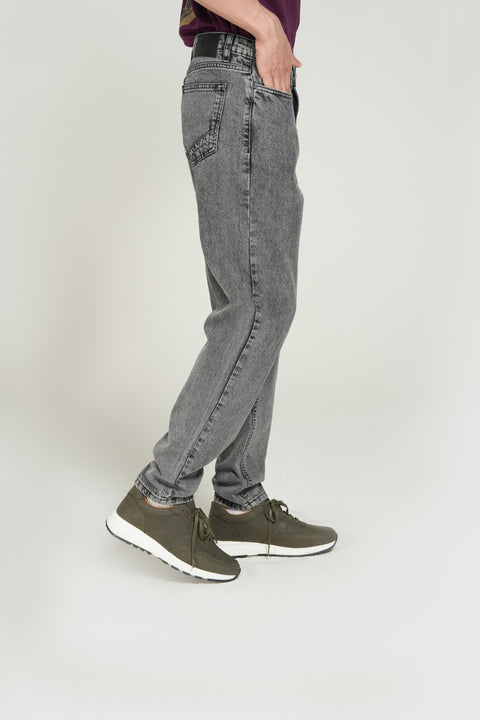 REGULAR FIT DENIM