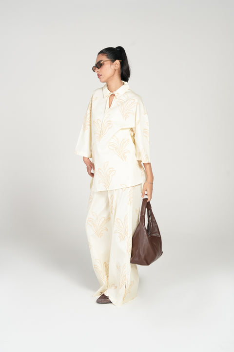 EMBOSSED PRINTED TOP