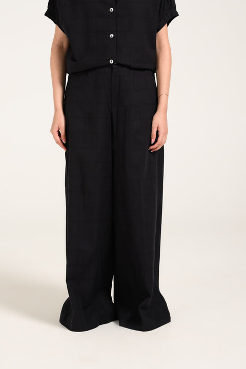 TEXTURED WIDE LEG TROUSERS