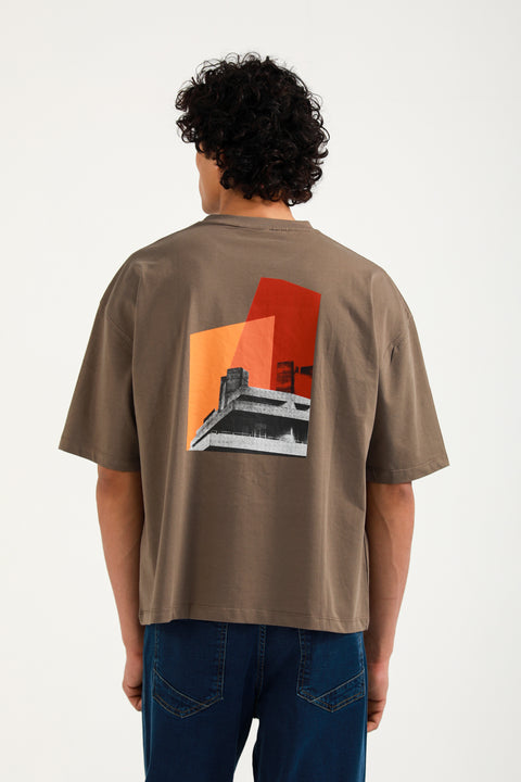 BOXY FIT GRAPHIC TEE