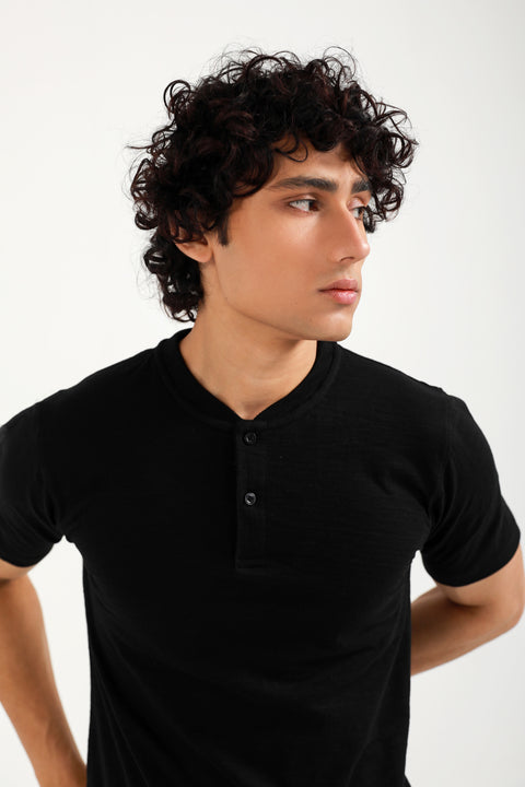 SLIM CROPPED TEXTURED HENLEY