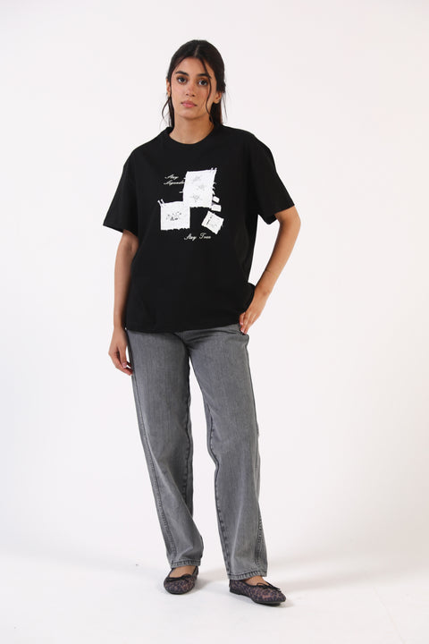 GRAPHIC OVERSIZED TEE
