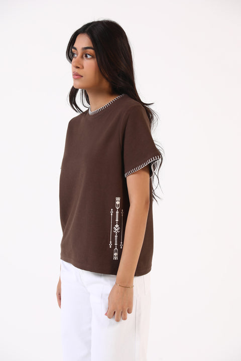TEXTURED GRAPHIC TEE