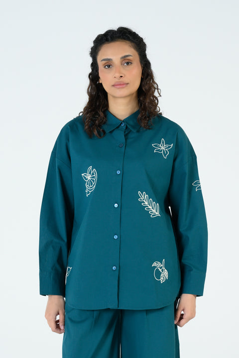 EMBROIDERED BUTTON DOWN TOP