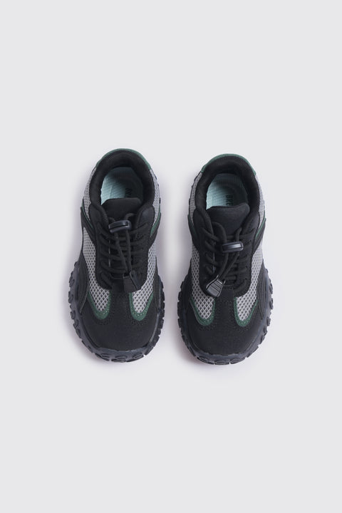 BOYS TECHNICAL MESH TRAINERS