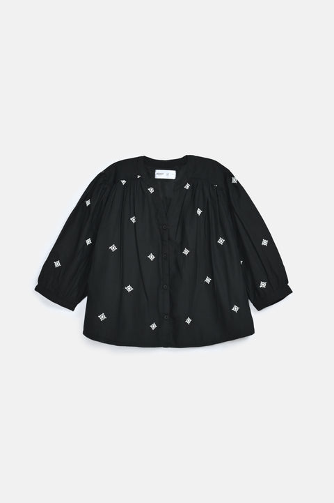 GIRLS EMBROIDERED BUTTON DOWN SHIRT