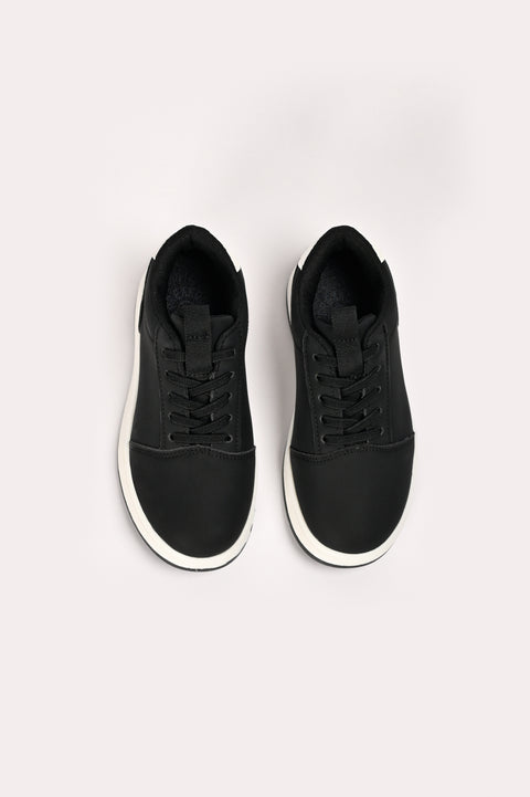 BOYS SNEAKERS