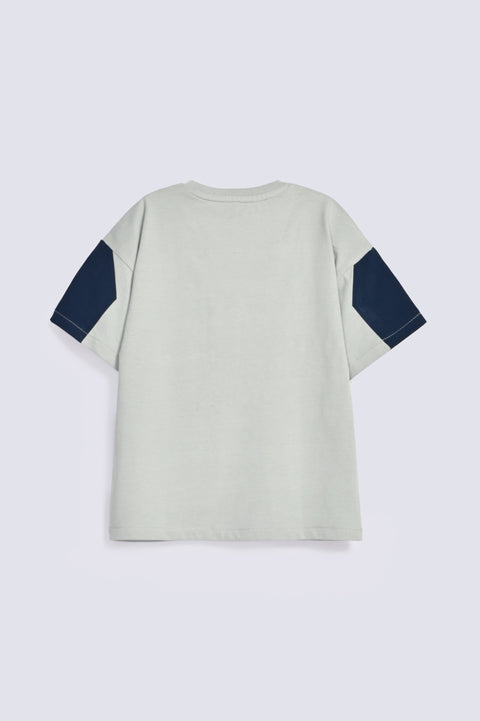 BOYS POCKET DETAIL TEE