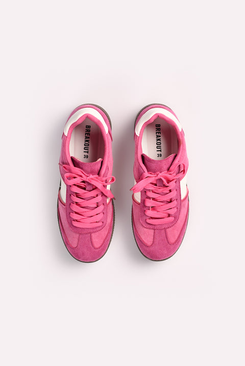 CONTRAST TRAINERS