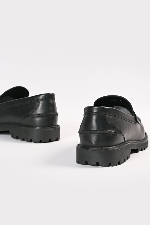 LEATHER LOAFERS