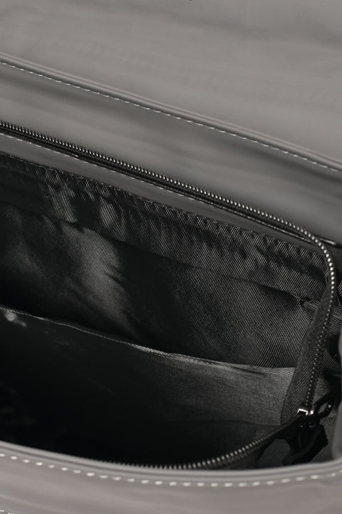 BACKPACK WITH FLAP