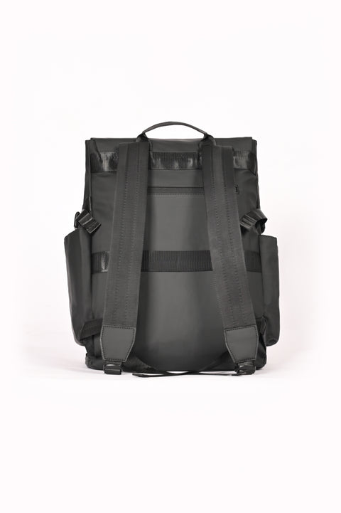BACKPACK WITH FLAP