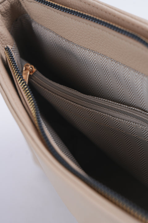 TEXTURED FLAP HAND BAG
