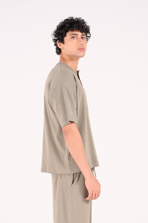RELAXED FIT HENLEY