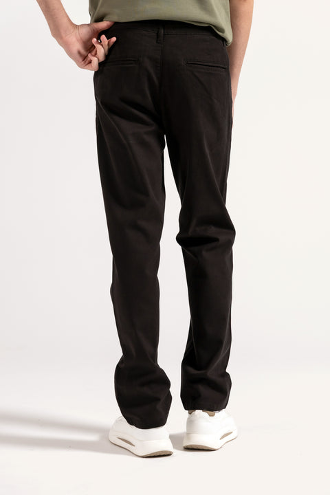 SLIM RELAXED FIT CHINO