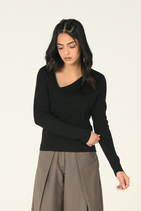 ASSYMETRICAL KNIT TOP