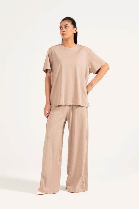 BASIC OVERSIZED TEE