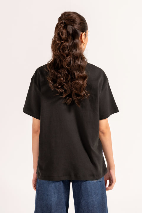 EMBROIDERED BUTTON-DOWN TEE