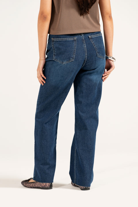 STRAIGHT FIT DENIM