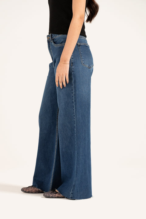FLARED FIT DENIM
