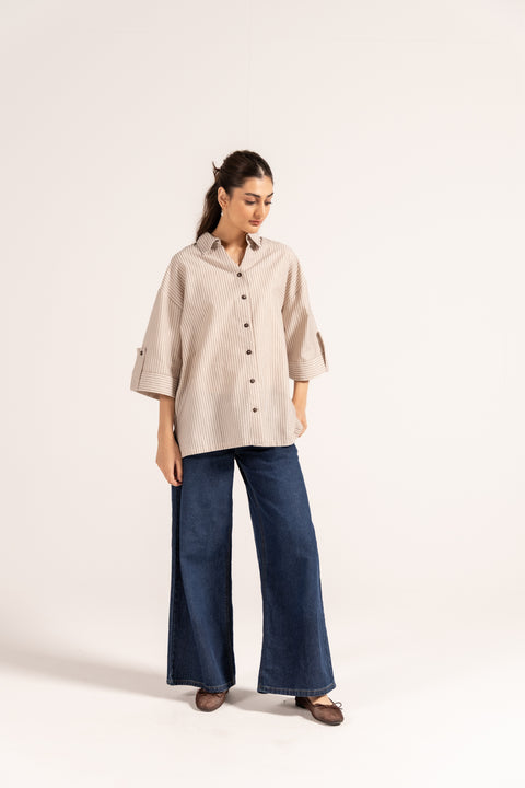 OVERSIZED BUTTON DOWN SHIRT