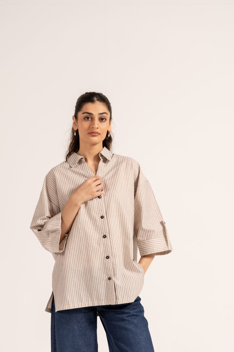 OVERSIZED BUTTON DOWN SHIRT