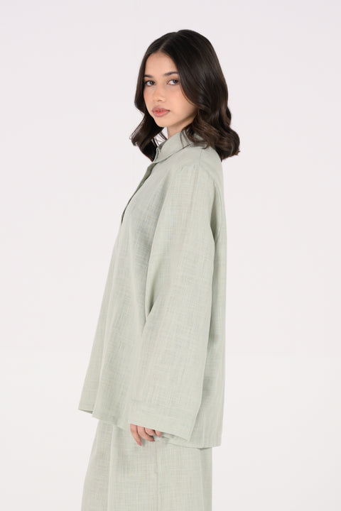 OVERSIZED BUTTON DOWN TOP