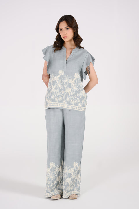 EMBROIDERED RUFFLE SLEEVE TOP