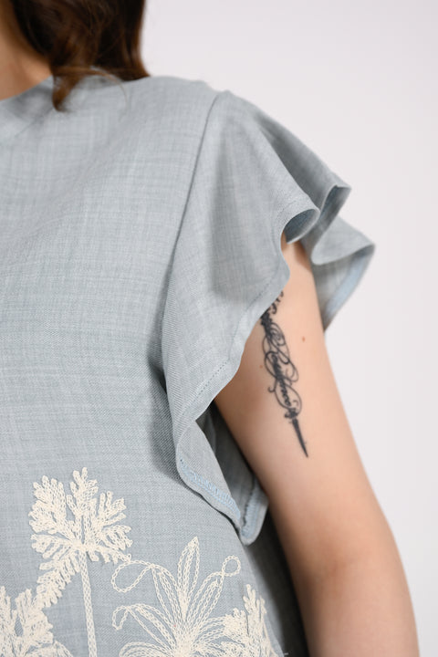 EMBROIDERED RUFFLE SLEEVE TOP