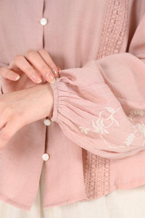 EMBROIDERED KIMONO TOP