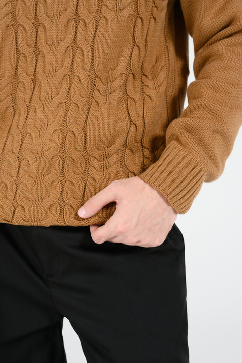 CABLE KNIT SWEATER