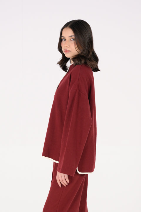 KNITTED TOP WITH CONTRAST DETAIL