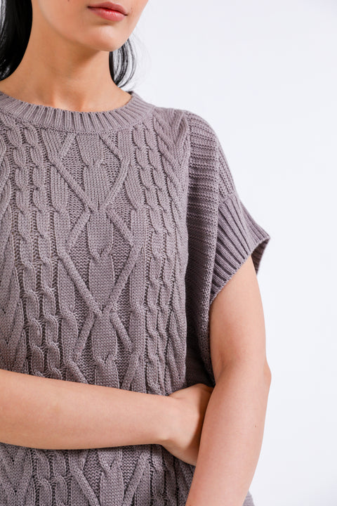 OVERSIZED CABLE KNIT JUMPER