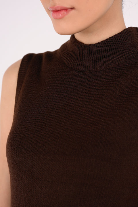 SLEEVELESS MOCK NECK SWEATER